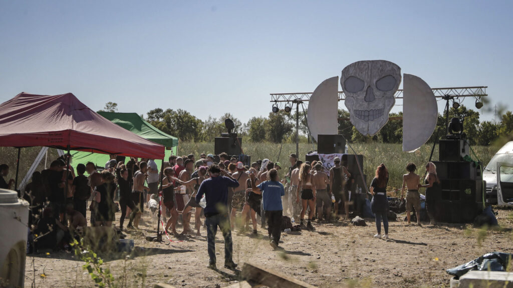 Rave party en Gironde, septembre 2020. © Thierry David, Sud Ouest.